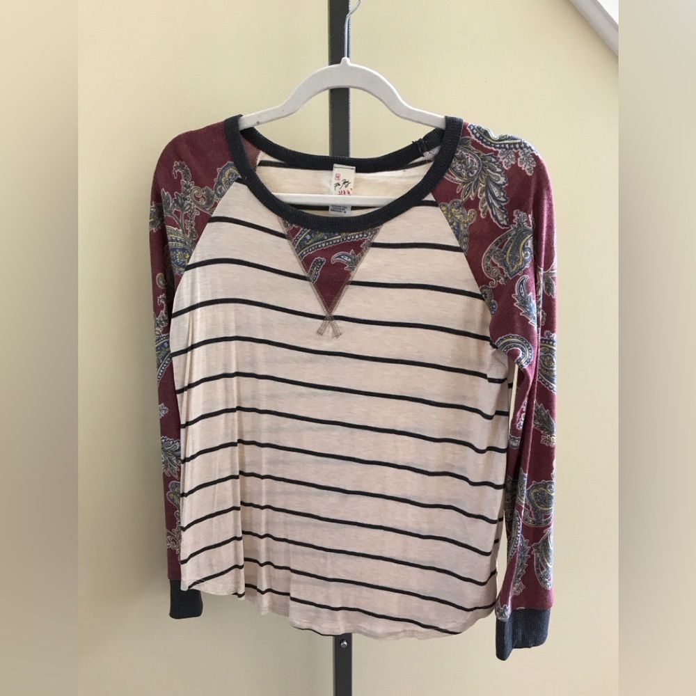 7th Ray NWT Top Cream Paisley Striped Size Medium
